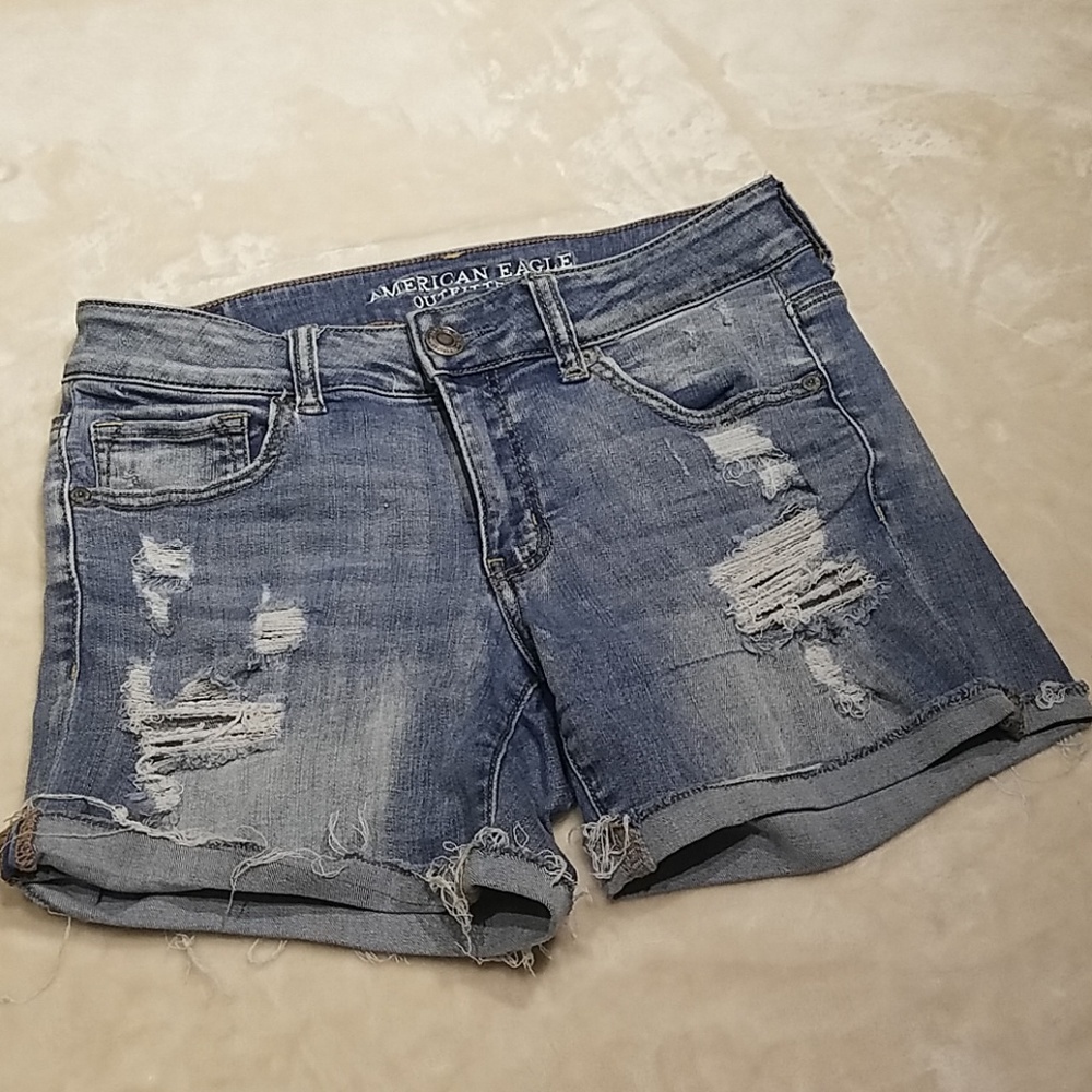American Eagle distressed shorts